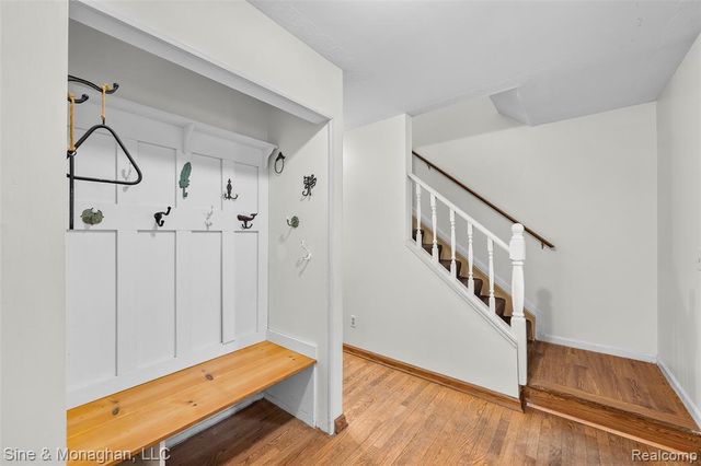 550 Hillcliff Drive, Waterford, MI 48328