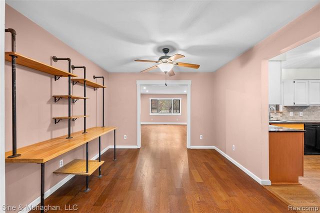 550 Hillcliff Drive, Waterford, MI 48328