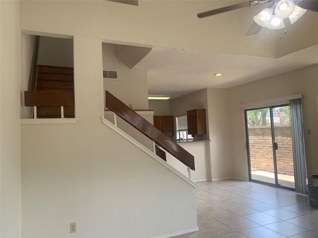 2710 Grants Lake Boulevard M2, Sugar Land, TX 77479