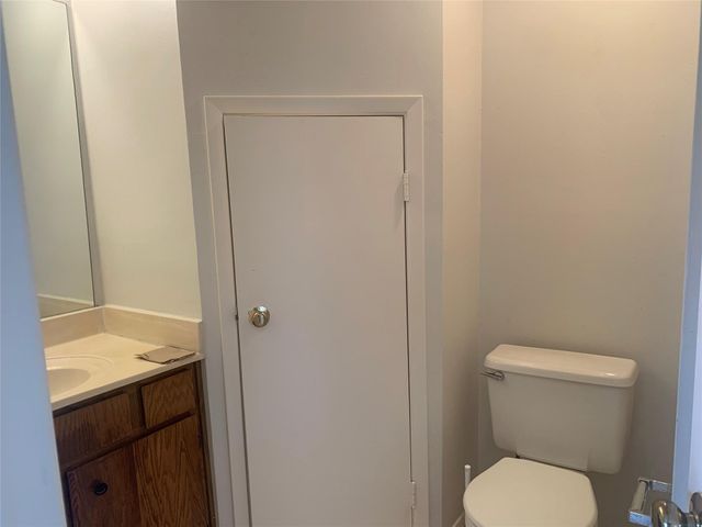 2710 Grants Lake Boulevard M2, Sugar Land, TX 77479