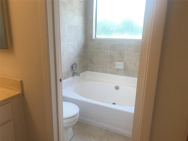 2710 Grants Lake Boulevard M2, Sugar Land, TX 77479