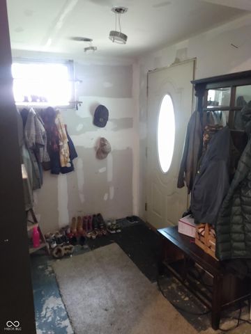 307 N Pike Street, Kempton, IN 46049