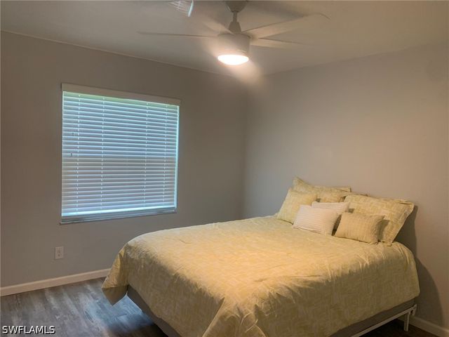 8715 Charter Club CIR 4, Fort Myers, FL 33919