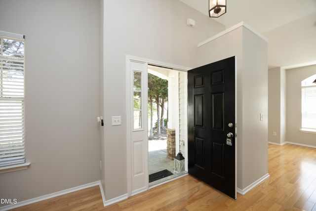 8402 Drystone Drive, Raleigh, NC 27613