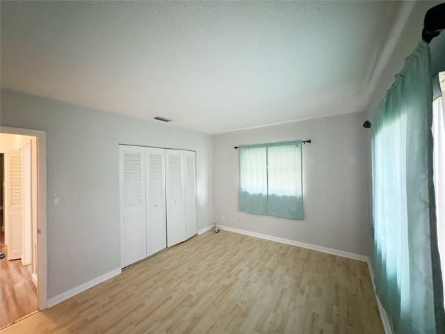 9602 NW 72nd St, Tamarac, FL 33321