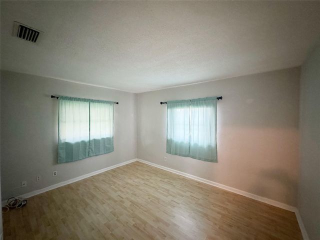 9602 NW 72nd St, Tamarac, FL 33321