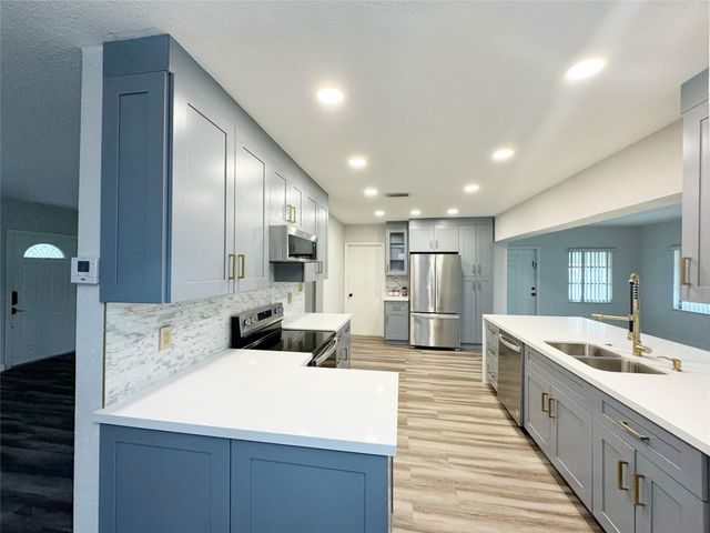 9602 NW 72nd St, Tamarac, FL 33321