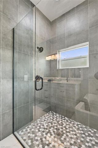 5232 SW 16th PL, Cape Coral, FL 33914