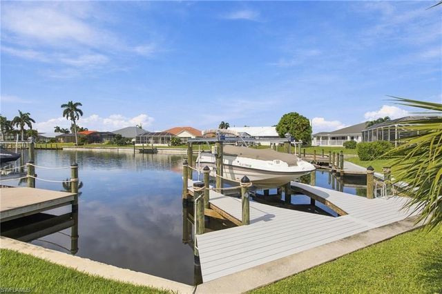 5232 SW 16th PL, Cape Coral, FL 33914