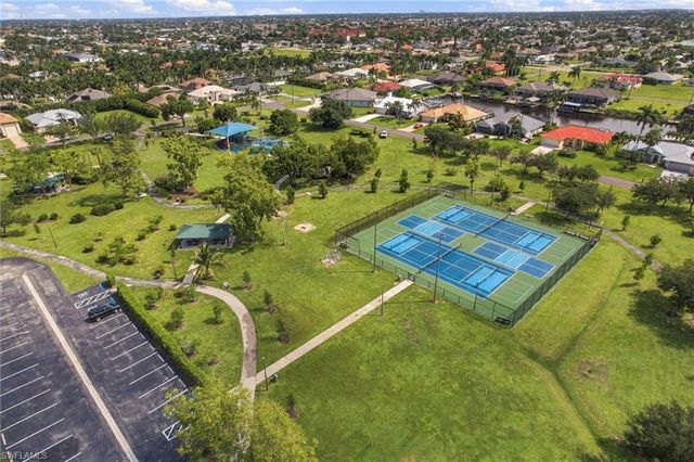 5232 SW 16th PL, Cape Coral, FL 33914