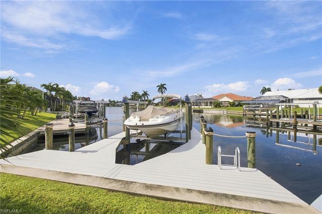 5232 SW 16th PL, Cape Coral, FL 33914
