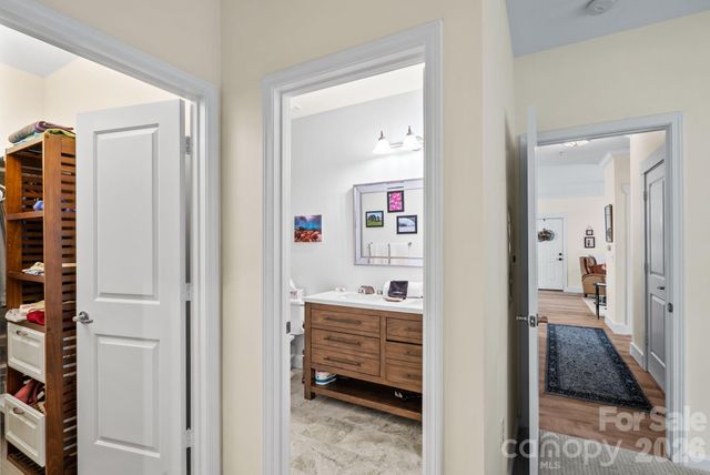 435 Appeldoorn Circle, Asheville, NC 28803