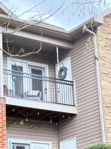 435 Appeldoorn Circle, Asheville, NC 28803