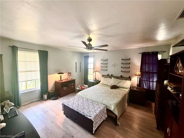 14281 Pacosin CT, Bokeelia, FL 33922