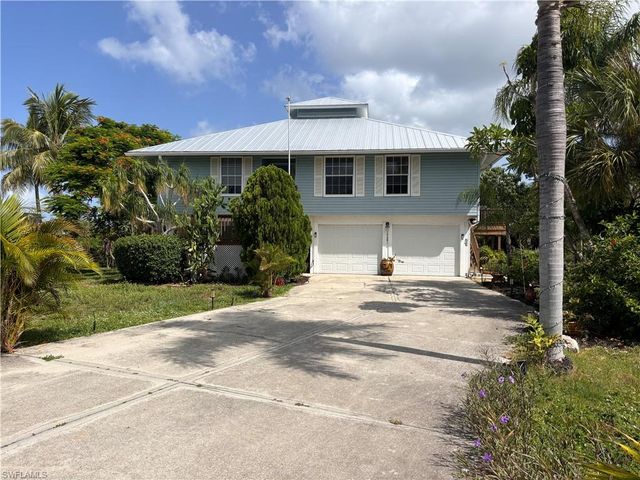 14281 Pacosin CT, Bokeelia, FL 33922