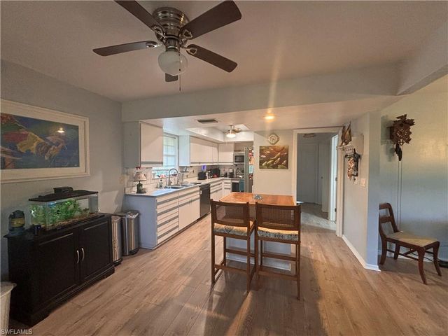 14281 Pacosin CT, Bokeelia, FL 33922
