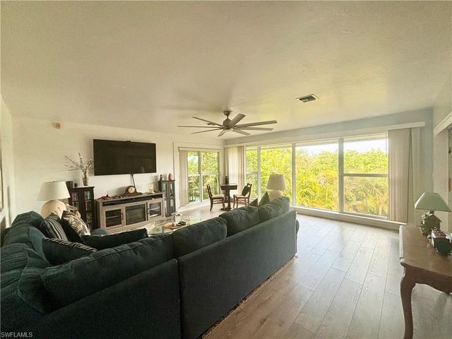 14281 Pacosin CT, Bokeelia, FL 33922