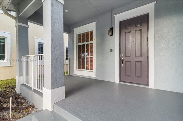 27049 SW 142nd Ave, Homestead, FL 33032