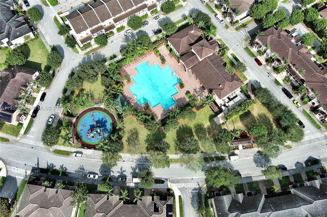 27049 SW 142nd Ave, Homestead, FL 33032