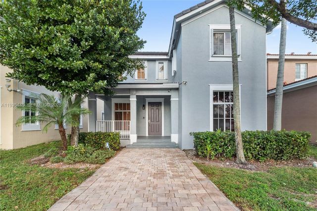 27049 SW 142nd Ave, Homestead, FL 33032