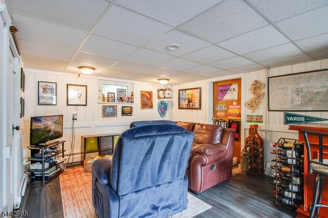 110 Lyons Pl, Springfield Twp., NJ 07081