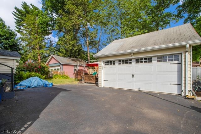 110 Lyons Pl, Springfield Twp., NJ 07081