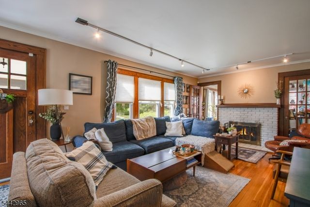 110 Lyons Pl, Springfield Twp., NJ 07081