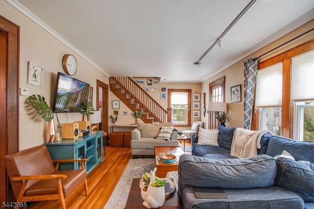 110 Lyons Pl, Springfield Twp., NJ 07081