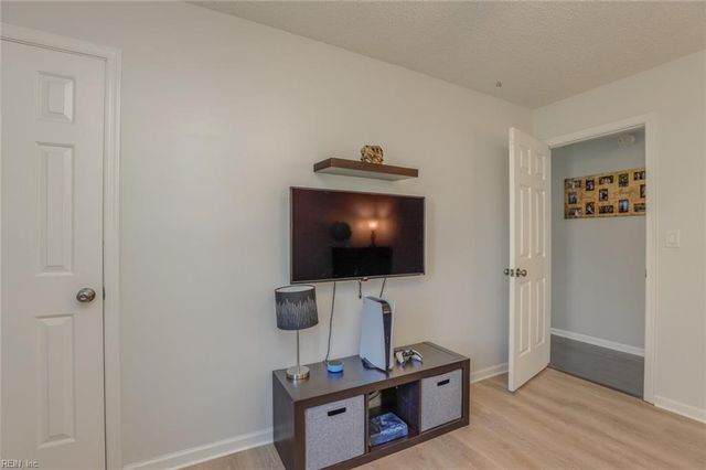 1916 Bunnell CT, Virginia Beach, VA 23464