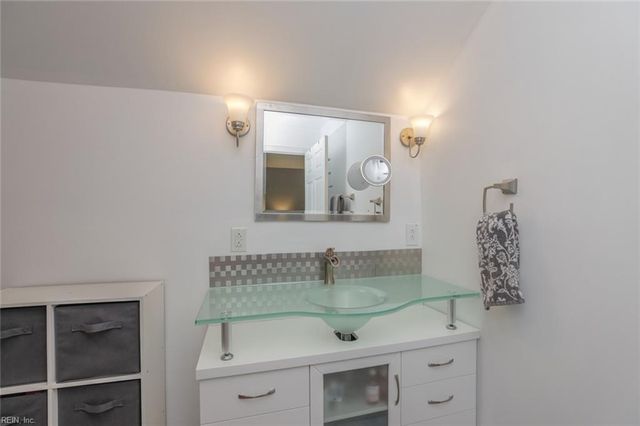 1916 Bunnell CT, Virginia Beach, VA 23464
