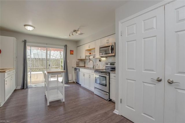 1916 Bunnell CT, Virginia Beach, VA 23464