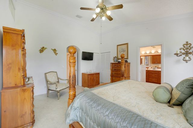 6272 Harbour Club Drive, Lake Worth, FL 33467
