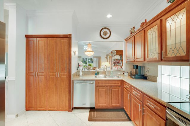 6272 Harbour Club Drive, Lake Worth, FL 33467