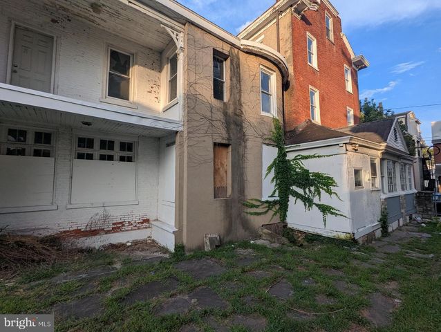 1009 DEKALB ST, Norristown, PA 19401