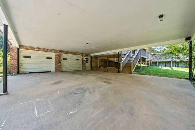 913 Branch Rd, Clarksville, TN 37043