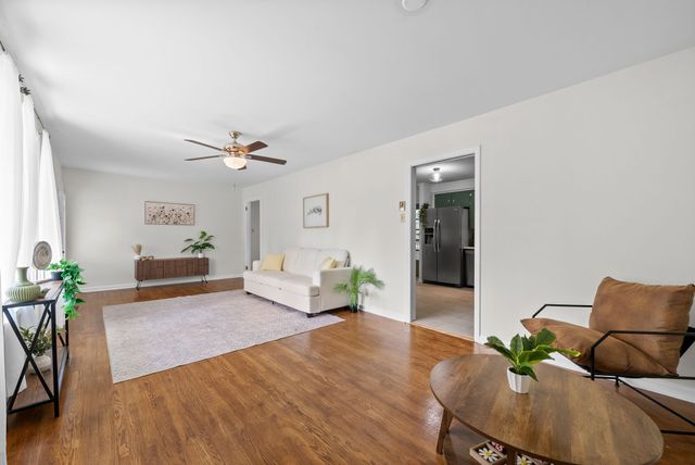 913 Branch Rd, Clarksville, TN 37043