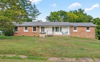 913 Branch Rd, Clarksville, TN 37043