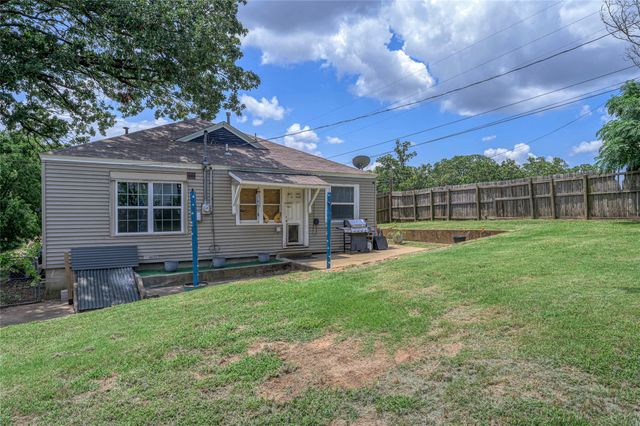1531 W Main Street, Denison, TX 75020