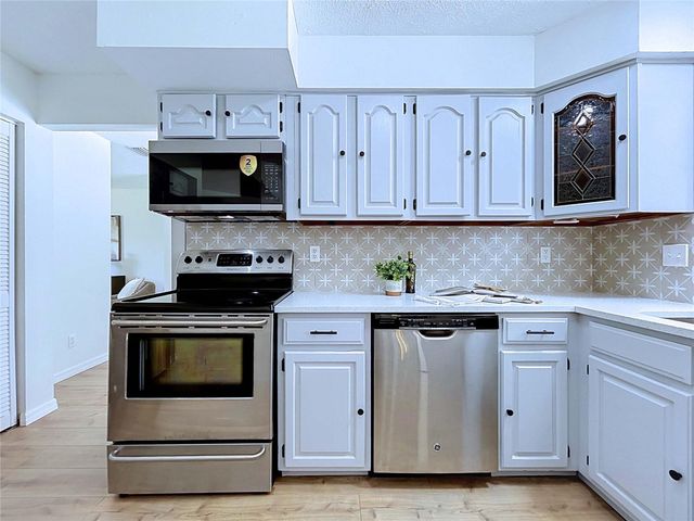 4129 FOX RIDGE BOULEVARD, Wesley Chapel, FL 33543
