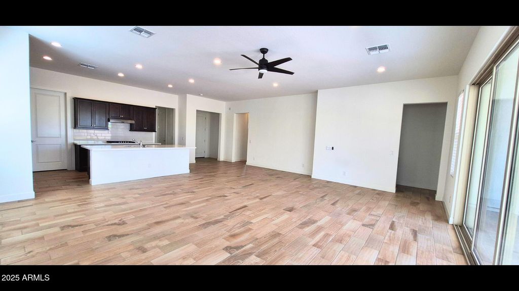 11533 N LUCKENBACH Street, Surprise, AZ 85388