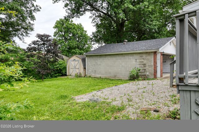 7613 Lesane Dr, Louisville, KY 40214