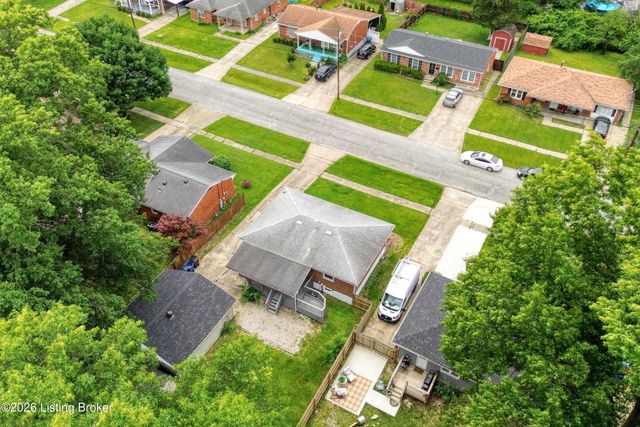 7613 Lesane Dr, Louisville, KY 40214