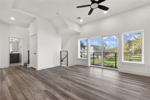 2707 Dennis Street, Houston, TX 77004