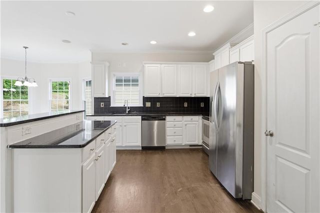 1028 River Forest Point, Lawrenceville, GA 30045