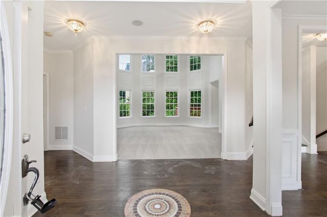 1028 River Forest Point, Lawrenceville, GA 30045