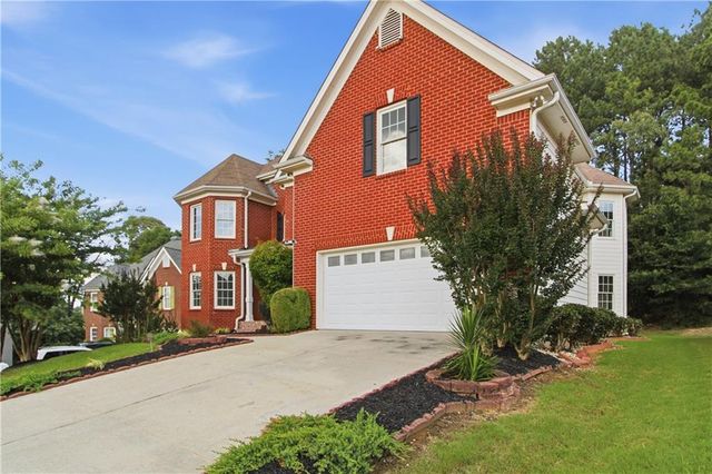 1028 River Forest Point, Lawrenceville, GA 30045
