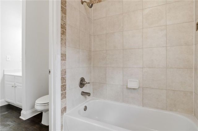1028 River Forest Point, Lawrenceville, GA 30045