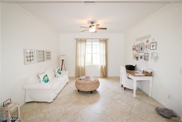 4388 Pomarine CT, Naples, FL 34119