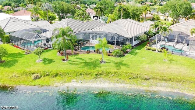 4388 Pomarine CT, Naples, FL 34119