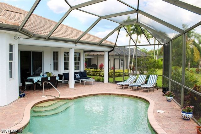 4388 Pomarine CT, Naples, FL 34119